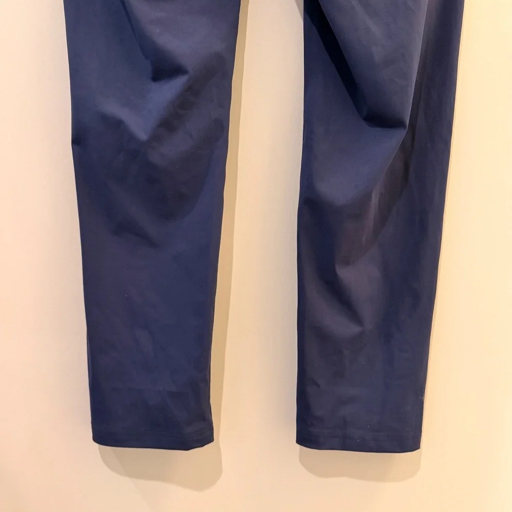 Quince ProTech Golf Pants Wavecrest Performance UPF50‎ Travel Navy 33x32 NWOT